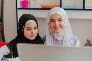 Online Quran Tutor vs. Online Quran Course